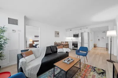 2Br 3BA Beachfront Rental in Town CozySuites Hoteles en Atlantic City