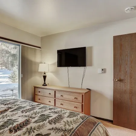 1125 Flying Dutchman 1 Bedroom Condo by RedAwning