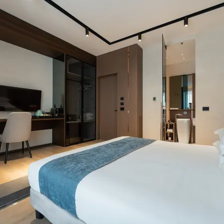 Agra Suites Отели рядом с достопримечательностью «Ла Нунзиателла»