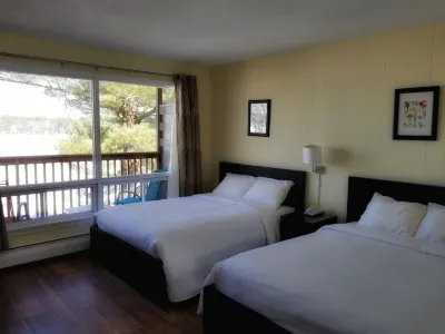 Pinedale Inn Hotels in Gravenhurst
