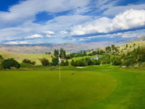 Lakeside Lodge and Suites Hotels in Chelan