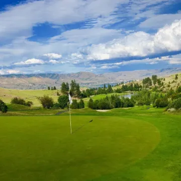 Lakeside Lodge and Suites