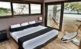 99 Surf Lodge