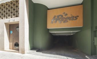 H Regas Adults Only