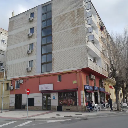 Hostal Jaime I Отели в г. Уэска