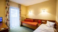 Landidyll Hotel Zum Kreuz Hotels in Waldkirch