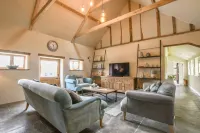 Halcyon Barn, Wissett Hotels in Badingham