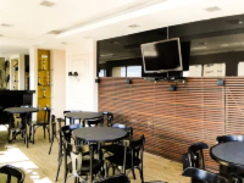 호텔 나코에스 플라자 바우루 호텔