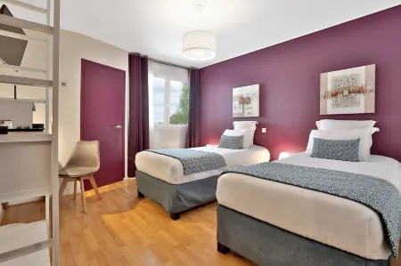 Hôtel-Restaurant Logis Europa Отели в г. Эглетон