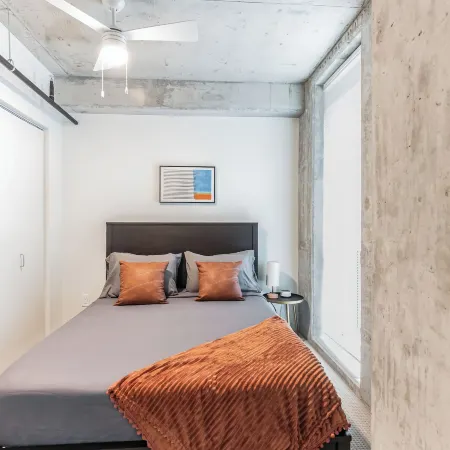 Sleek DT Cleveland Apt at City Club Отели рядом с достопримечательностью «Прогрессивная область»