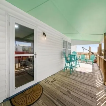 Beach Cabin - Perfect for Your Family Getaway! Pet Friendly! 2 Bedroom Cottage by RedAwning