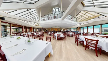 Cim Business Centre Отели в г. Бурн-Энд