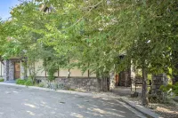Luxurious Cedar City Getaway 32 Mi to Brian Head! - balcony