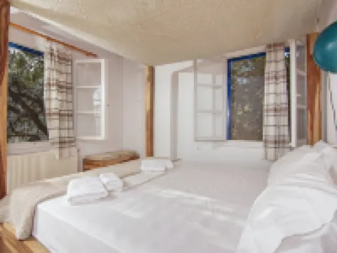 Kanellis Studios Hotels in Kythira
