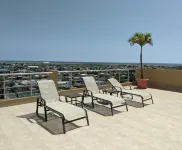 Spectacular Penthouse Ocean View Across From Beach. Free parking on Street!