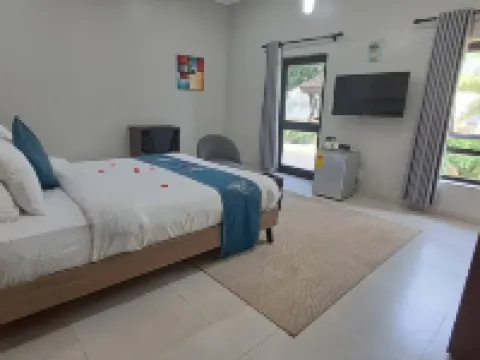 The Big Blue Resort & Spa Hotels in Awutu