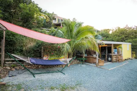 Salt Pond Bay Glamping Site With AC