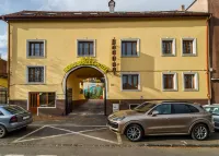 Long Street Hotel Hotels in Гімбав