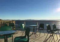 Hindrum Fjordsenter - Homestays