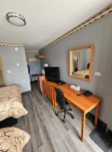 Forest Plaza Motel