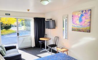 Cambrian Lodge Motel
