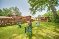 Group-Friendly Lake Erie Getaway w/ Private Yard - Beach