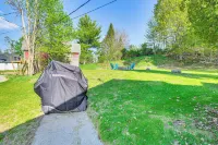 Cedar Home w/ Fire Pit & Grill ~ 3 Mi to Lakes - 3-Star