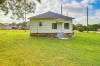 Large Yard & Grill: Family Home in Mcalester! - 3-Sterne