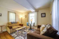 Fire Pit, BBQ & Yard: Family Home in Adrian