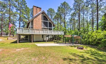 Brookeland Resort Cabin w/ Golf + Lake Access