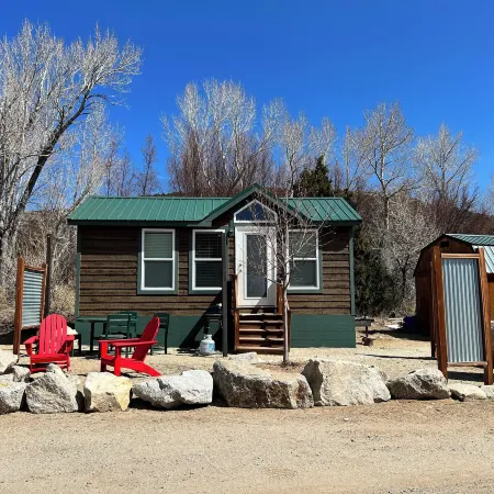A-Lodge Salida - Cabins RV Tents Camping
