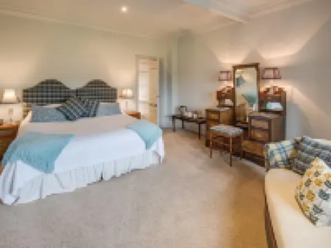 The Wheatsheaf Hotel and Restaurant Hotels in Duns