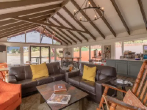 Discovery Lodge Hotels in Larimer County