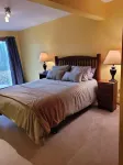 Cable Townhome #3 Condo - parking