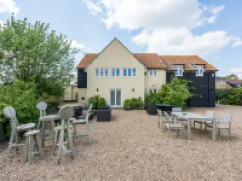 The Pheasant Public House & Hotel Hotels in Halstead