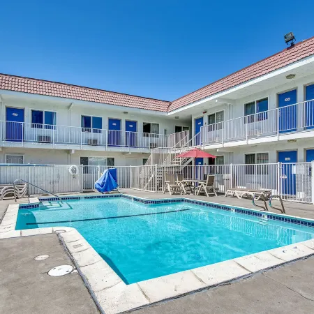 Motel 6 Stockton, CA - Charter Way West