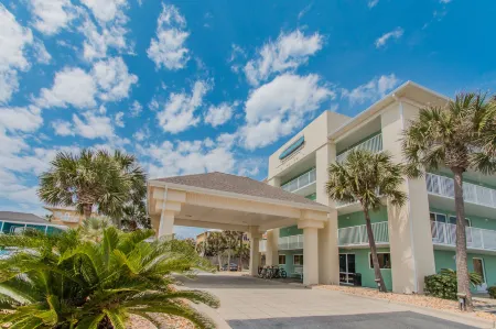 Surf & Sand Hotel Отели рядом с достопримечательностью «Pensacola Beach Gulf Pier»