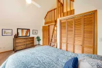 Juneau Vacation Home Stunning View and Beach Access - Balkon