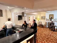 Royal Swan, Ashley Manor - B&B - Bar