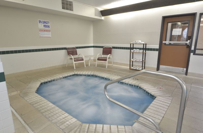 Days Inn & Suites by Wyndham Airport Albuquerque photo 4