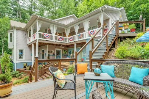 Creekside Hendersonville Haven Hot Tub and Fire Pit Hotels in Crab Creek