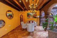 Five Queens Boutique Hotel