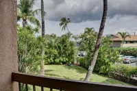 Budget Friendly, Standard Condo with Short Walk to the Beach
