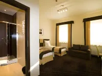 Boutique Hotel's I Milionowa โรงแรมใกล้สนามบินวลาดีสลาว์ เรย์มอนต์