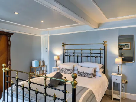 Kelvin House Отели в г. Торпойнт