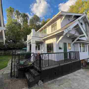 Columbia House - Near UO, Washburne Park & 4 blocks from Hayward Field Hotel Exterior