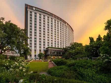 InterContinental Chiang Mai The Mae Ping Отели рядом с достопримечательностью «Huaykaew Road»
