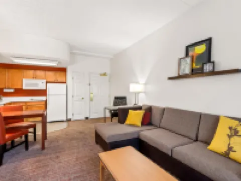 Sonesta ES Suites Phoenix Goodyear โรงแรมในกู้ดเยียร์