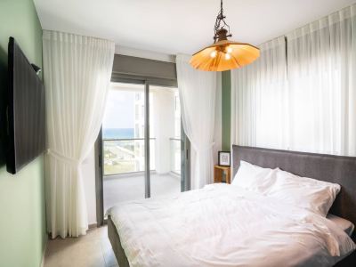 Sunny Haven Sea View Escape