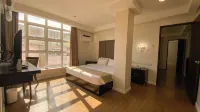 โรงแรมควีนมากาเร็ต - ดาวน์ทาวน์